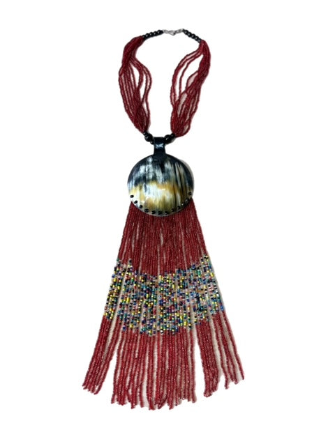 FRINGE NECKLACE WITH SEED BEADS
